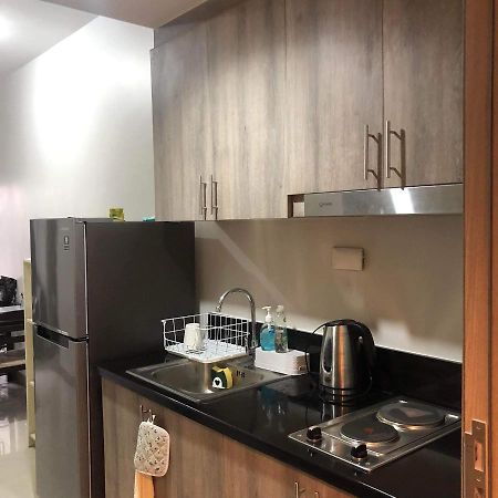 Condo Staycation Near Mall Of Asia マニラ市 エクステリア 写真